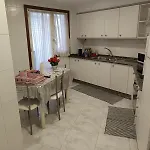 Piso Amplio En Con Parking * Vigo